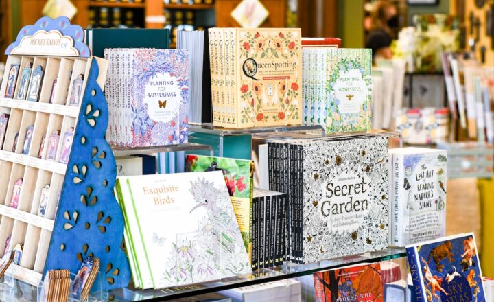 giftshop-books-1 giftshop-books-1